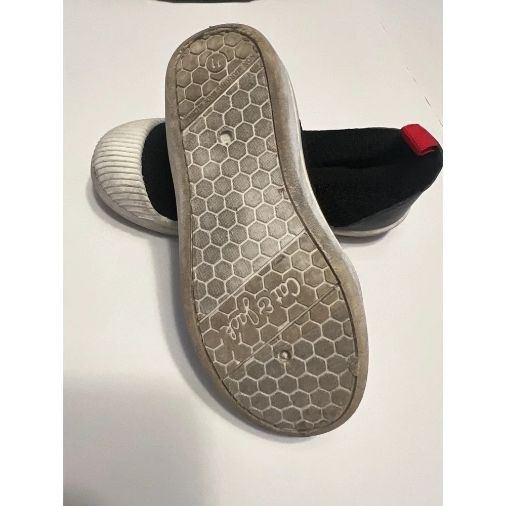 Size‎ 11 toddler boys shoes (s-112)